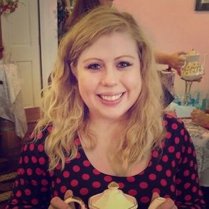 Meet the Posher, Natalie